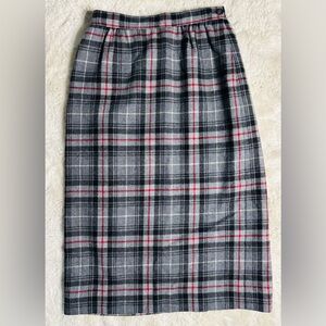 Vintage Petite Pendleton Gray Wool Full Length Skirt Size: 4